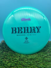 Load image into Gallery viewer, Clash Discs Steady Plastic Berry Midrange