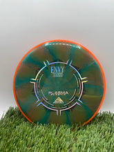 Load image into Gallery viewer, Axiom Plasma Plastic Envy Putter