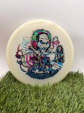 Load image into Gallery viewer, Discraft Glow Buzzz