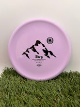 Load image into Gallery viewer, Kastaplast BERG K3 Plastic Putter
