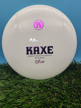 Load image into Gallery viewer, Kastaplast SOFT KAXE K1 Plastic Midrange
