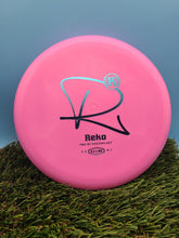 Load image into Gallery viewer, Kastaplast REKO K3 Plastic Putter
