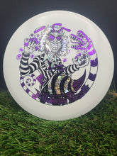 Load image into Gallery viewer, Discraft 2024 GLOW Halloween Buzzzjuice Buzzz Midrange-3 Foil
