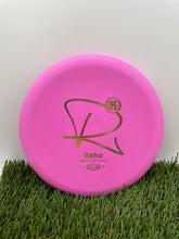 Load image into Gallery viewer, Kastaplast REKO K3 Plastic Putter
