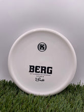 Load image into Gallery viewer, Kastaplast SOFT BERG K1 Plastic Putter
