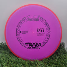 Load image into Gallery viewer, Axiom Electron Plastic James Conrad Envy Putter
