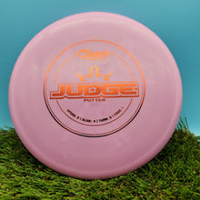 Load image into Gallery viewer, Dynamic Discs CLASSIC BLEND Judge Putter
